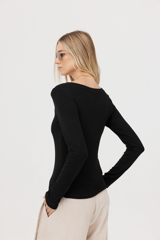 Pari black long-sleeved blouse