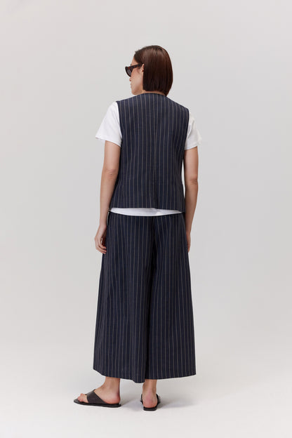 Granatowe spodnie tylu culottes Noti