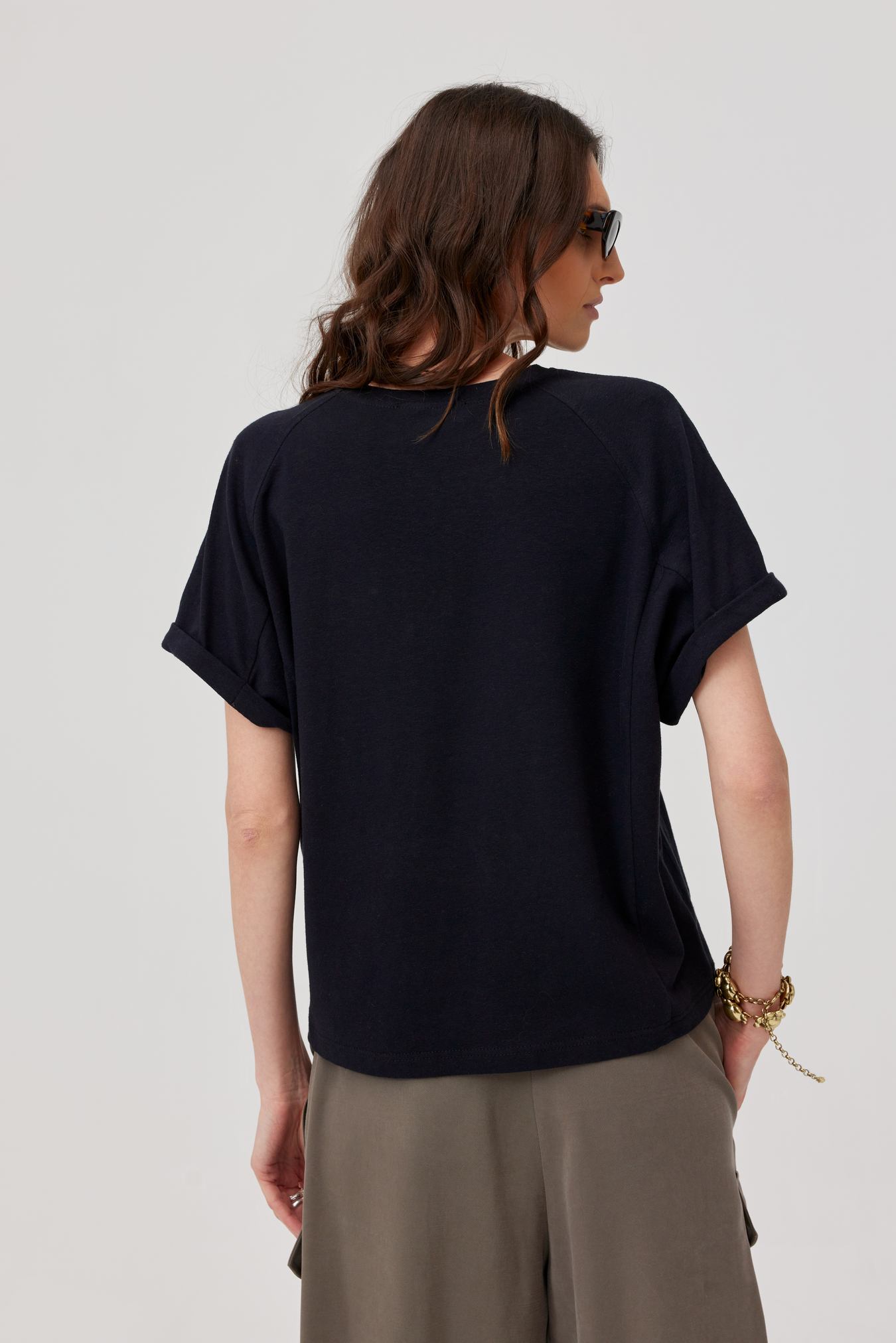 T-shirt z lnem Foster czarny