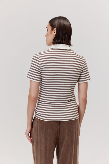 Polo marron Nees