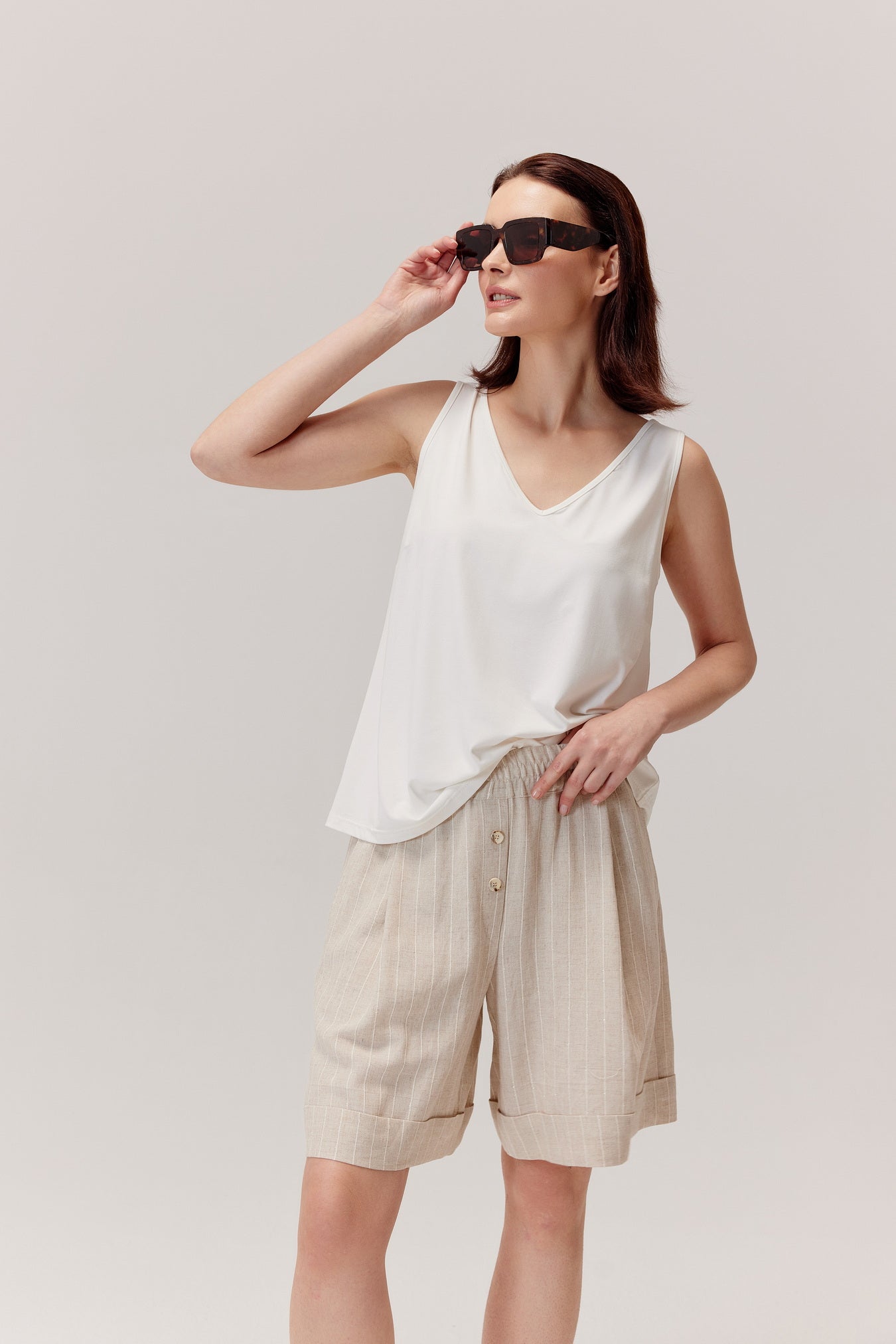 Portofino beige linen shorts